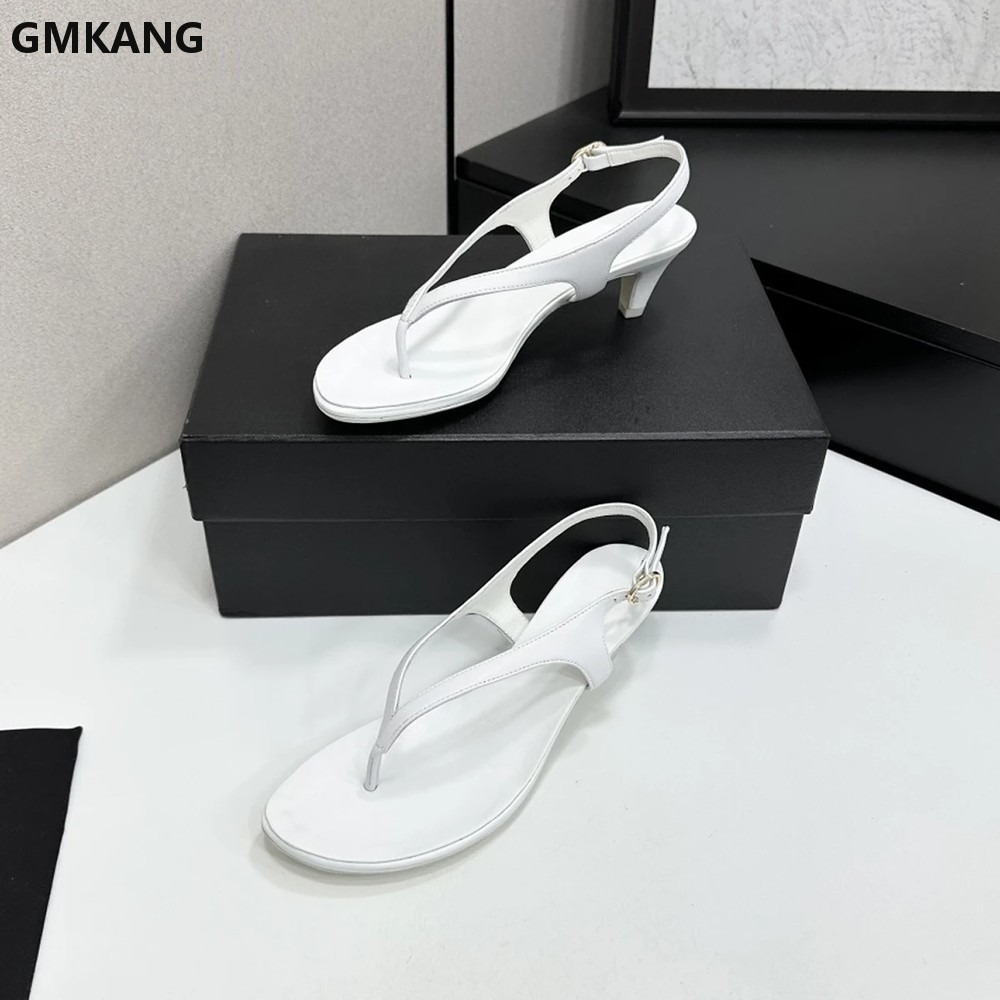 Sandal Wanita dengan Ujung Ber - Kitten Heel Women ulasan dan harga