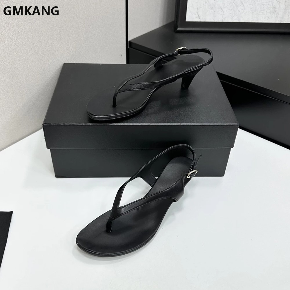 Sandal Wanita dengan Ujung Ber - Kitten Heel Women ulasan dan harga