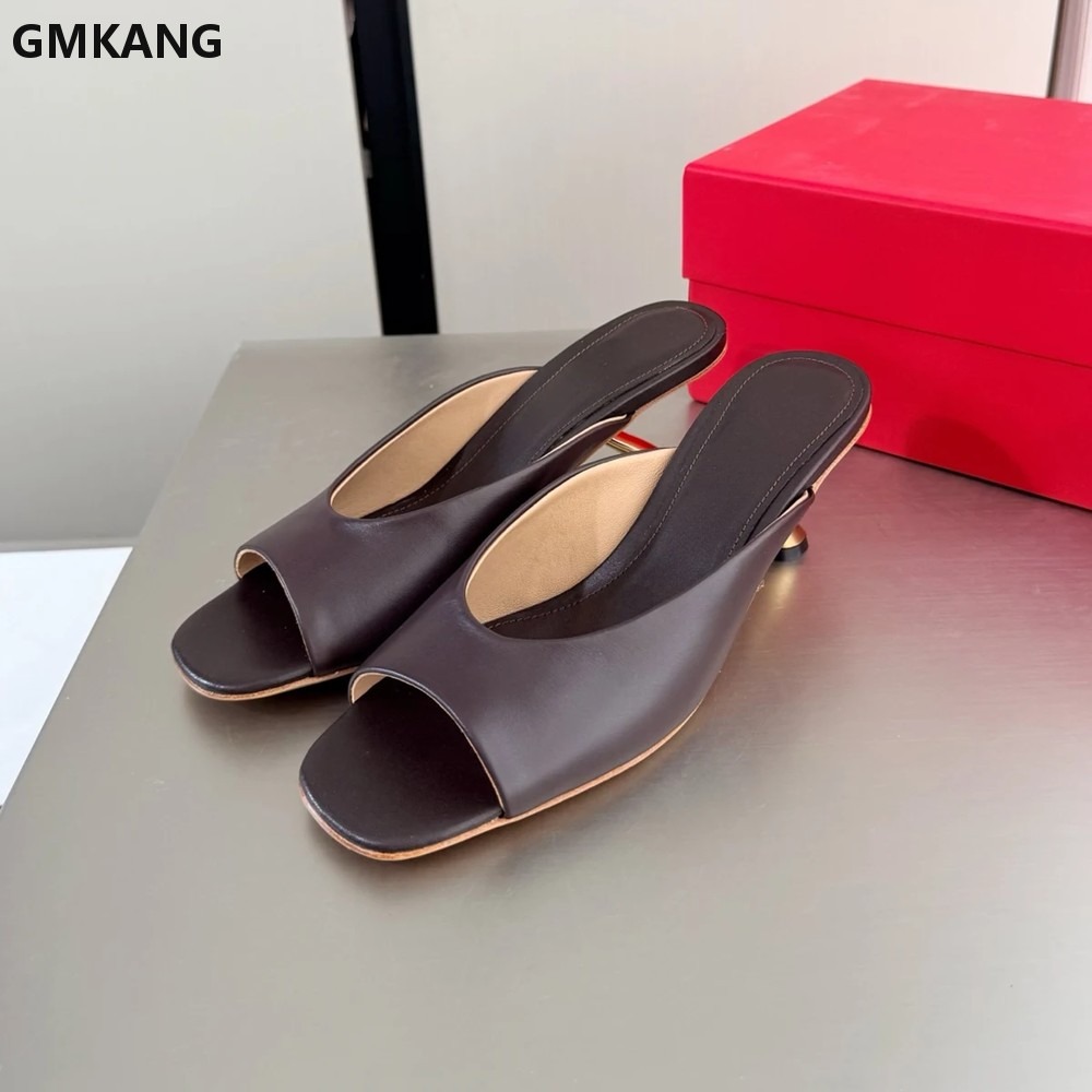 Sandal Slip On Wanita dengan U - Kitten Heel Women ulasan dan harga