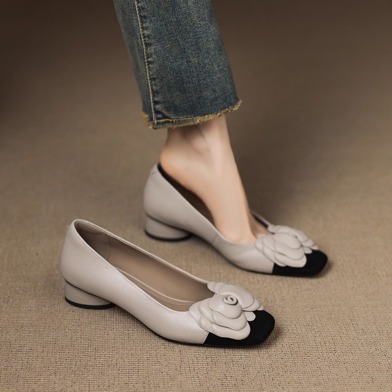 Sepatu Wanita Model Kitten Hee - Kitten Heel Women ulasan dan harga